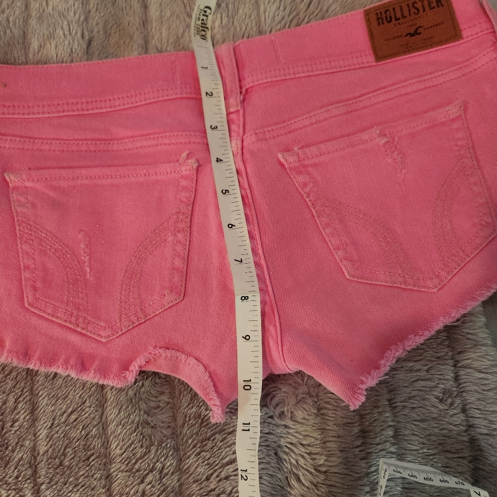 Shorts - Picture 4 of 5